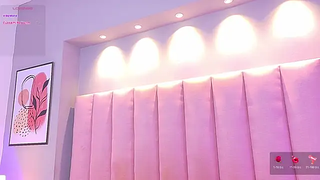 KeilyRoss online show from November 5, 2025, 8:20 pm