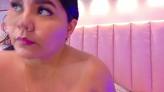 KeilyRoss online show from February 2, 2026, 8:51 pm