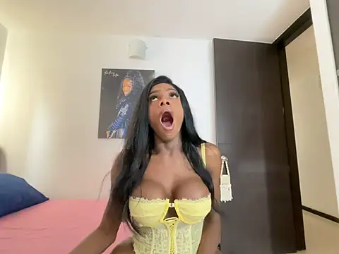 Snapshot of Georginaxx chatting on May 24, 2026, 9:42 pm Georginaxx online show from May 24, 2026, 9:42 pm