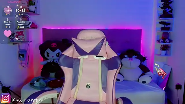 Snapshot of Kylie_brokee chatting on January 30, 2025, 9:04 pm Kylie brokee online show from January 30, 2025, 9:04 pm