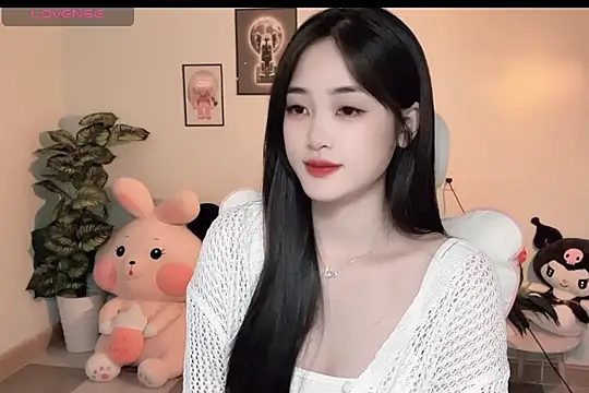  Aimy  online show from December 3, 2025, 6:06 pm