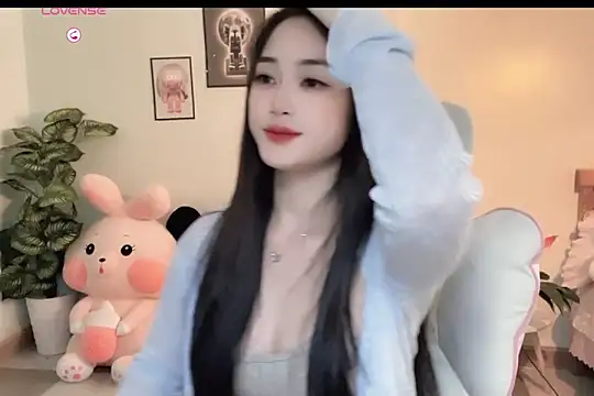  Aimy  online show from December 23, 2025, 5:49 am