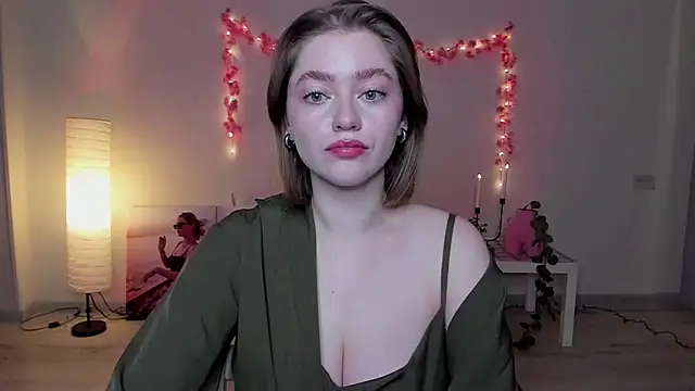 AidaPerry online show from January 14, 2025, 7:53 pm