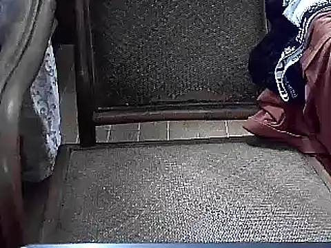 Snapshot of findagirlfriend chatting on January 22, 2025, 10:29 am findagirlfriend online show from January 22, 2025, 10:29 am