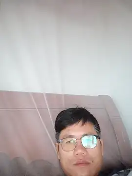 Snapshot of findagirlfriend chatting on December 15, 2025, 1:10 am findagirlfriend online show from December 15, 2025, 1:10 am