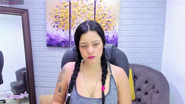 Snapshot of StefyGil_ chatting on March 18, 2025, 12:03 pm StefyGil online show from March 18, 2025, 12:03 pm