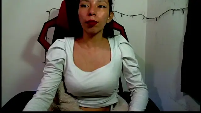 catalina colombia online show from March 19, 2025, 5:17 pm