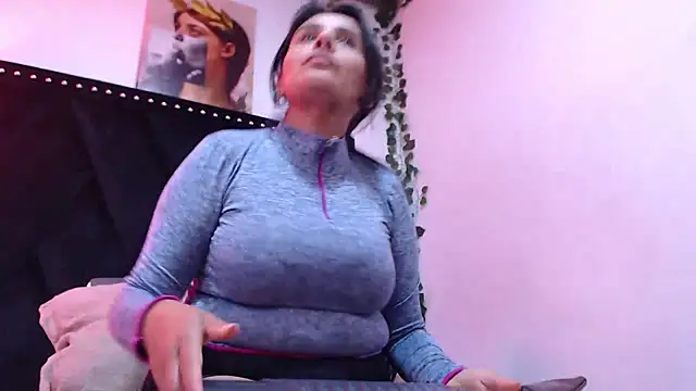  Marcela   online show from September 20, 2025, 12:28 pm