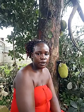 Snapshot of Broan_me chatting on November 14, 2025, 5:28 am Broan me online show from November 14, 2025, 5:28 am