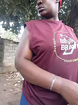 Snapshot of Broan_me chatting on February 19, 2026, 8:32 am Broan me online show from February 19, 2026, 8:32 am