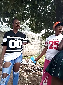 Snapshot of Broan_me chatting on March 1, 2026, 6:26 am Broan me online show from March 1, 2026, 6:26 am