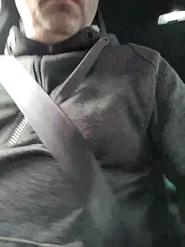 JulianJ50 online show from November 18, 2025, 10:41 am