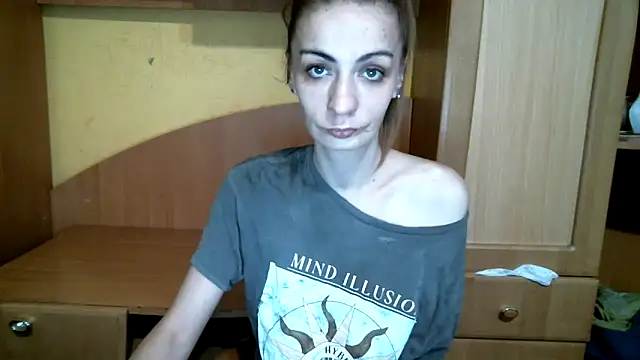 Snapshot of DennisXCaroll chatting on February 10, 2026, 7:12 am DennisXCaroll online show from February 10, 2026, 7:12 am