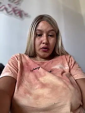 SamaraJay1 online show from December 15, 2024, 1:11 pm