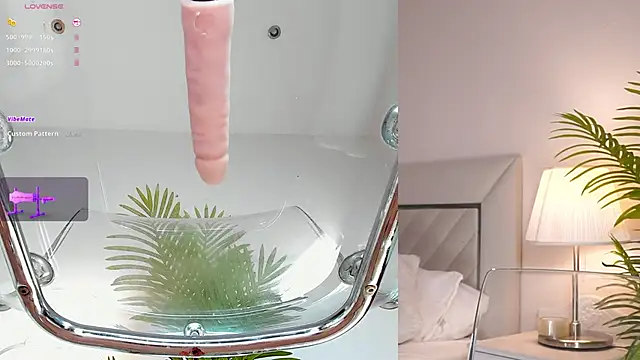 Eva Bailey  online show from March 12, 2025, 4:46 pm