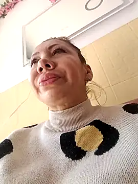 coral smitth online show from February 25, 2026, 6:28 pm