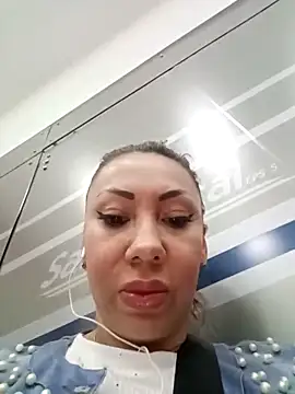 coral smitth online show from April 8, 2026, 4:40 pm