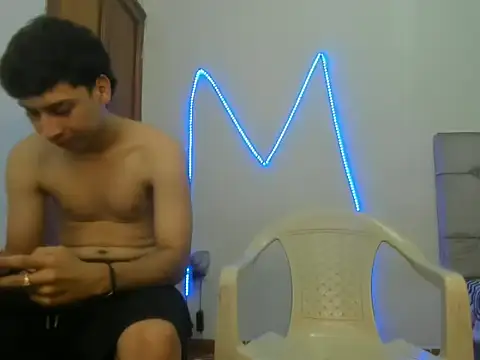 Snapshot of MasterSEX420 chatting on February 15, 2026, 4:58 pm MasterSEX420 online show from February 15, 2026, 4:58 pm