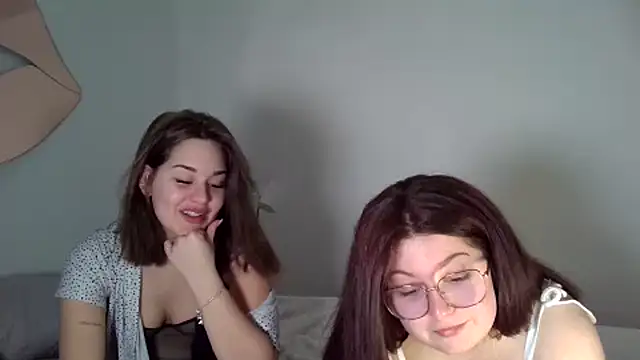 lucyfeet online show from March 11, 2025, 1:16 am