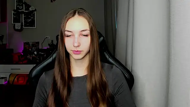 Sm0ly online show from January 17, 2026, 2:49 am