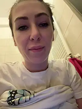 RaquelleDevon online show from February 12, 2025, 10:15 pm