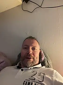 Snapshot of Rockburg chatting on March 17, 2025, 6:40 am Rockburg online show from March 17, 2025, 6:40 am