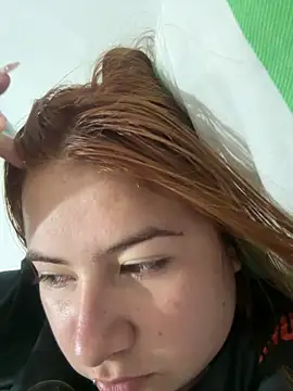 Mia foxx  online show from December 23, 2025, 12:30 am