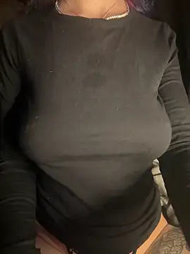 indie-rayne online show from March 1, 2025, 2:04 am