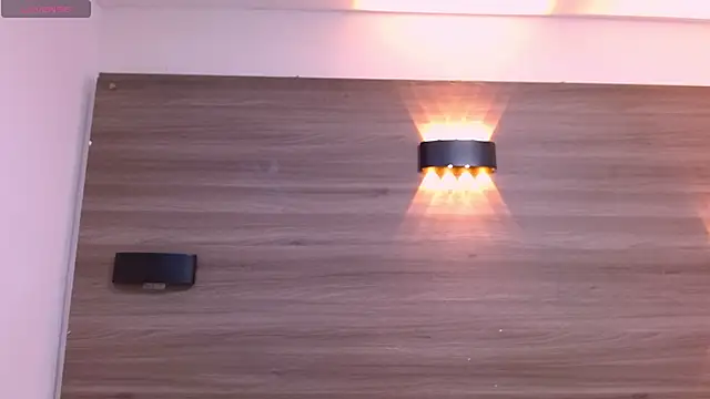 Cutie Shy  online show from February 21, 2025, 7:10 pm