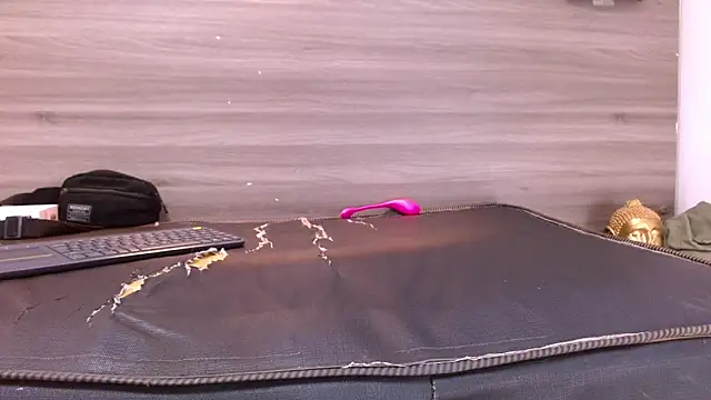 Cutie Shy  online show from March 11, 2025, 10:31 pm