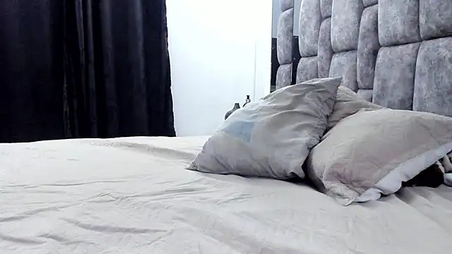 MalconStonne online show from May 18, 2026, 3:57 am