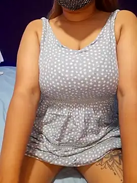 Wild wifey online show from September 18, 2025, 8:55 pm