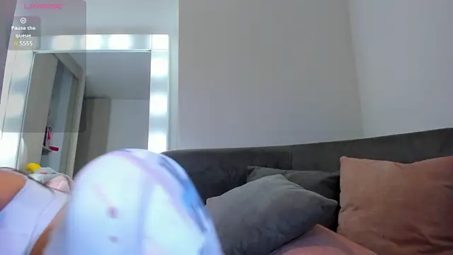 GabyFerrerr online show from January 1, 2025, 5:54 am