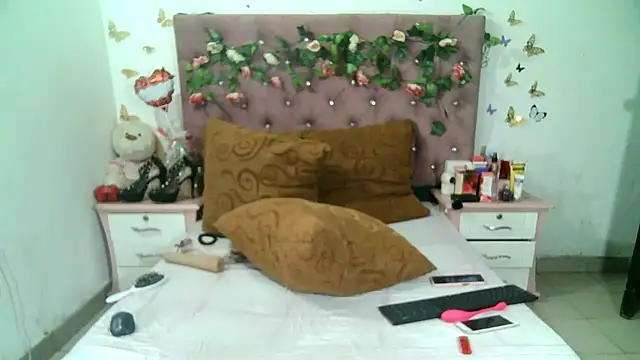 ValeriaTsx online show from October 10, 2025, 1:10 pm