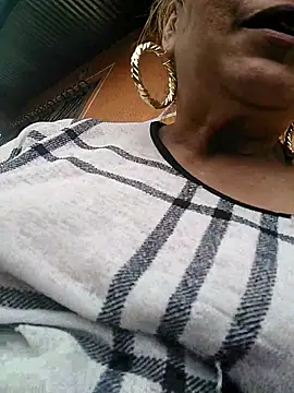 Kazsandraa online show from January 12, 2026, 5:18 pm