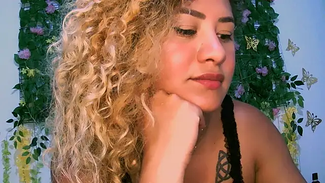 Crysrus online show from January 17, 2025, 2:50 am