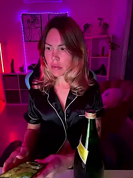 Lara Bergmann online show from January 14, 2026, 5:29 pm