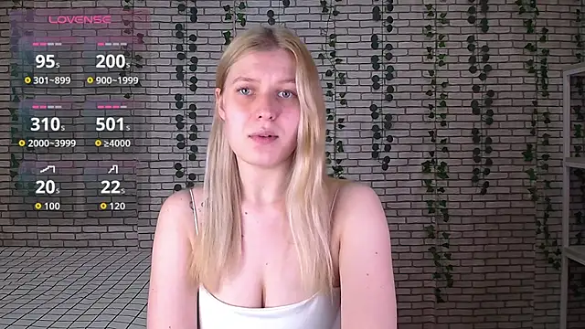 EmiliaDuchess online show from September 30, 2025, 10:31 am