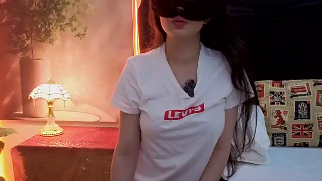 sexybaby22111 online show from October 22, 2025, 10:48 am