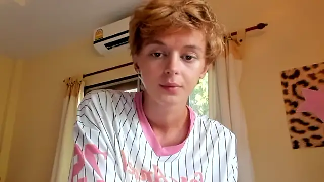 Snapshot of agelandreww chatting on February 24, 2026, 7:17 am agelandreww online show from February 24, 2026, 7:17 am