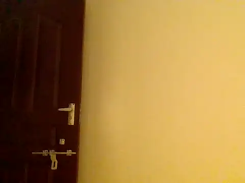 Apple bitch online show from April 12, 2026, 7:13 am