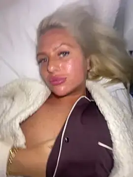 Arabellalee23 online show from November 26, 2025, 10:33 pm