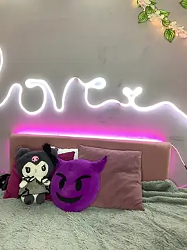 YouliteSllut2 online show from March 5, 2025, 2:57 am