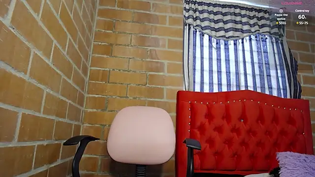 Snapshot of sharol_espitia chatting on December 13, 2024, 7:10 pm sharol espitia online show from December 13, 2024, 7:10 pm