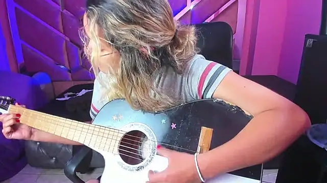 Olivia Fox69 online show from February 19, 2025, 9:17 am