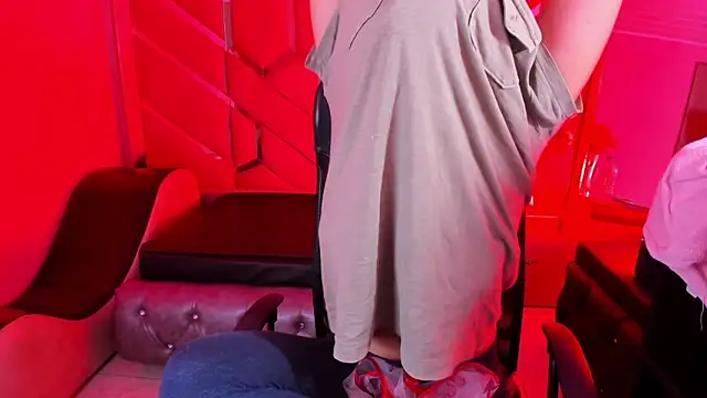 Olivia Fox69 online show from February 2, 2026, 5:06 am