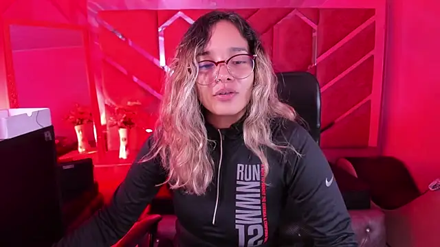 Olivia Fox69 online show from February 10, 2026, 3:32 am