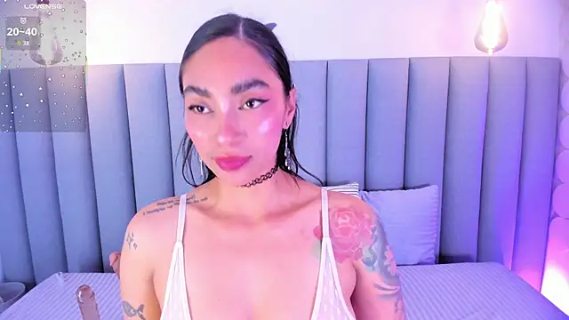 Leamonroe   online show from June 10, 2026, 10:08 pm