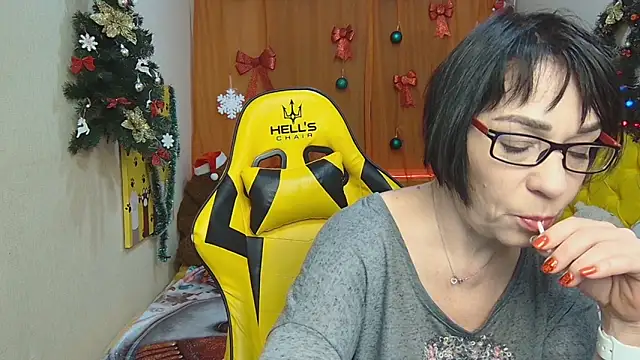 Snapshot of SandraHormas chatting on January 18, 2025, 7:59 am SandraHormas online show from January 18, 2025, 7:59 am