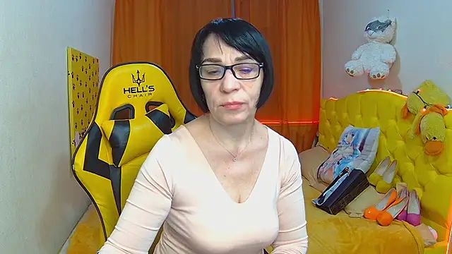 Snapshot of SandraHormas chatting on February 11, 2025, 7:44 am SandraHormas online show from February 11, 2025, 7:44 am